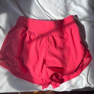 lululemon hotty hot high rise 2.5 in lip gloss